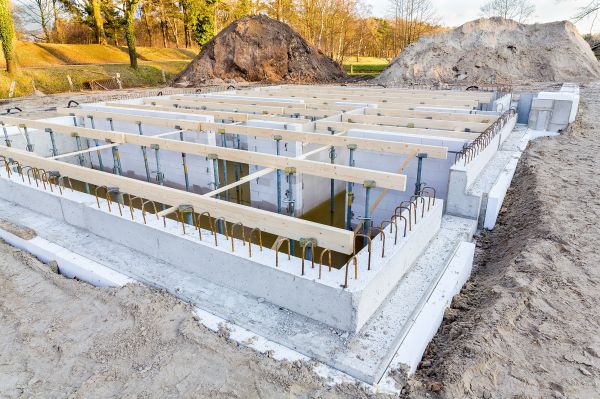 Building Foundation Service in Lakeville