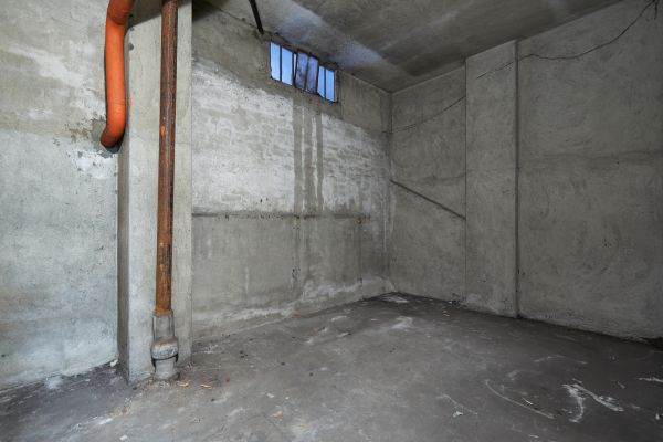Basement Wall Construction in Lakeville