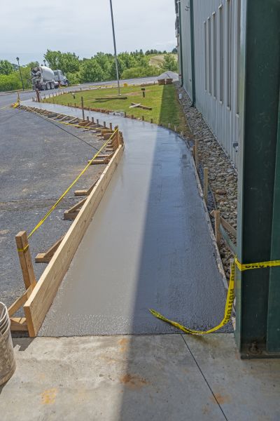 Concrete Sidewalk Paving in Lakeville