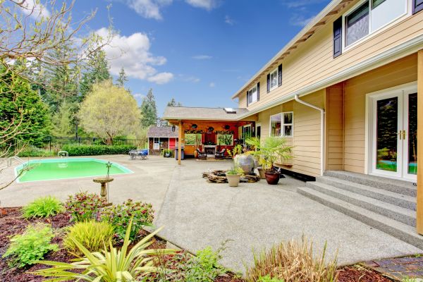 Cost of Pool Area Concreting in Lakeville